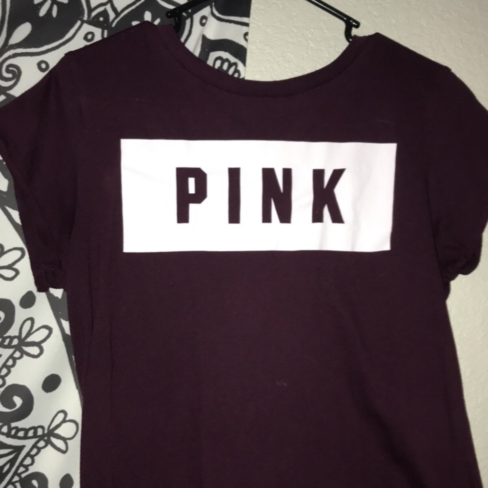 Burgundy pink shirt sleeve t shirt